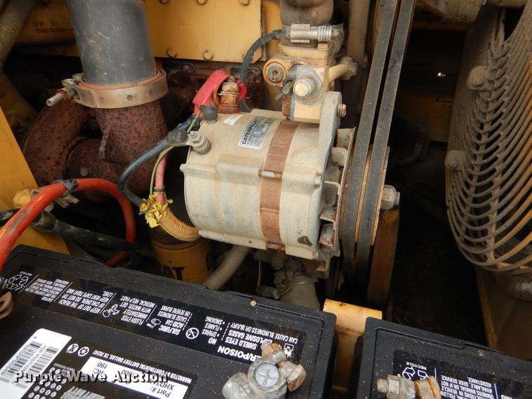 image for item DM0137 1996 Caterpillar 953C  track loader