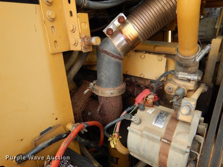 image for item DM0137 1996 Caterpillar 953C  track loader