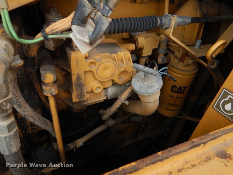 image for item DM0137 1996 Caterpillar 953C  track loader