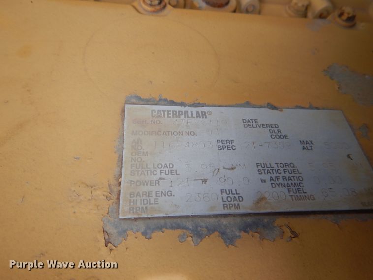 image for item DM0137 1996 Caterpillar 953C  track loader