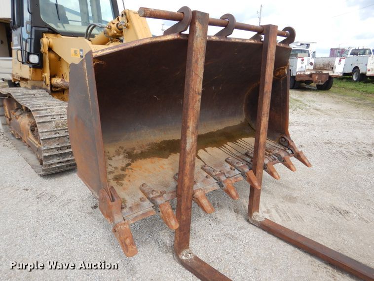 image for item DM0137 1996 Caterpillar 953C  track loader