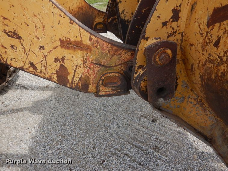 image for item DM0137 1996 Caterpillar 953C  track loader