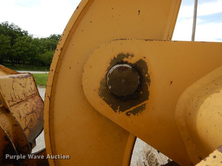 image for item DM0137 1996 Caterpillar 953C  track loader