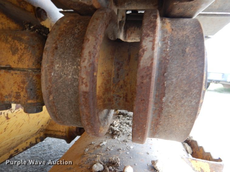 image for item DM0137 1996 Caterpillar 953C  track loader