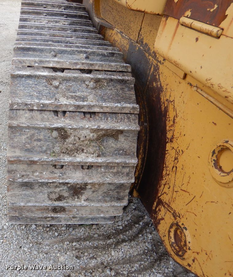 image for item DM0137 1996 Caterpillar 953C  track loader