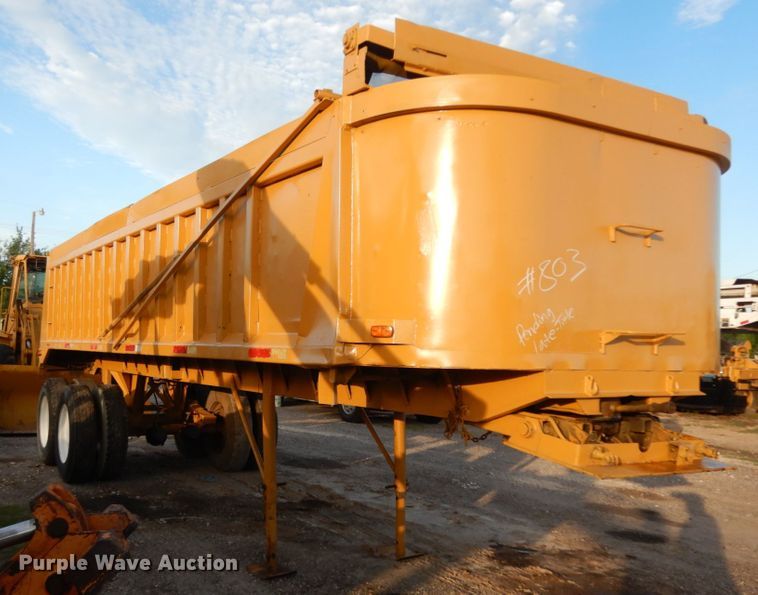 image for item DM2986 1983 Lufkin  end dump trailer