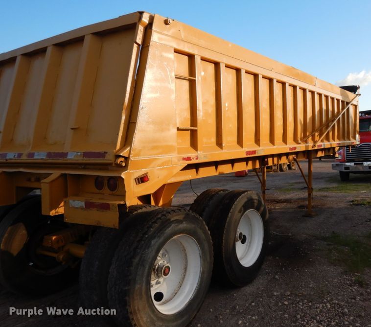 image for item DM2986 1983 Lufkin  end dump trailer