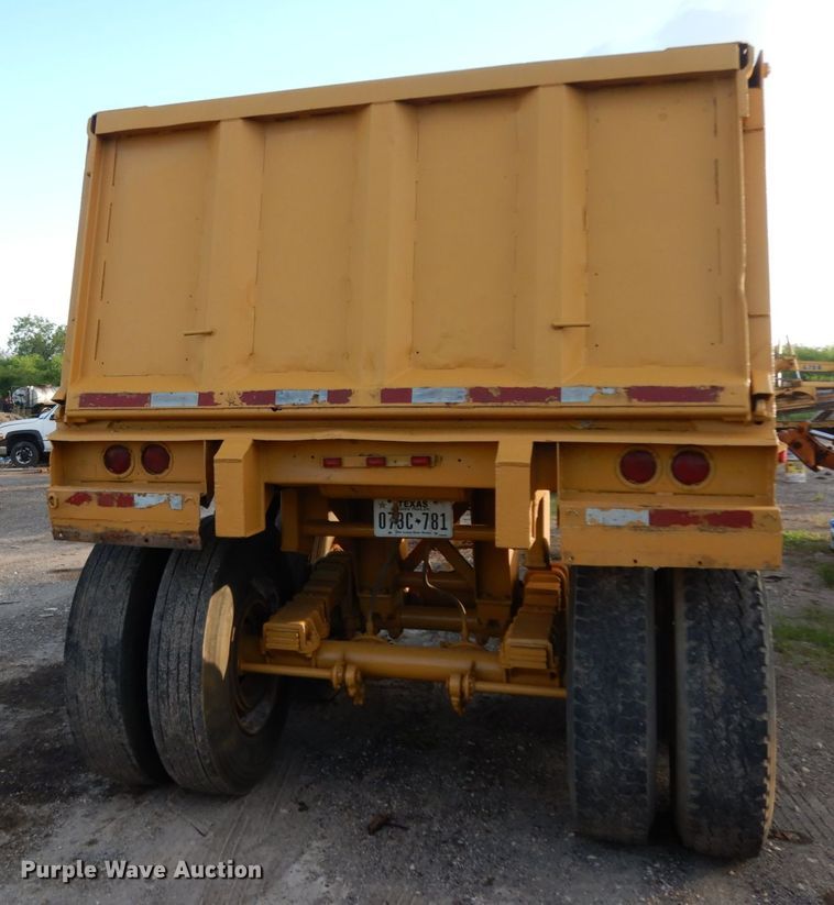 image for item DM2986 1983 Lufkin  end dump trailer