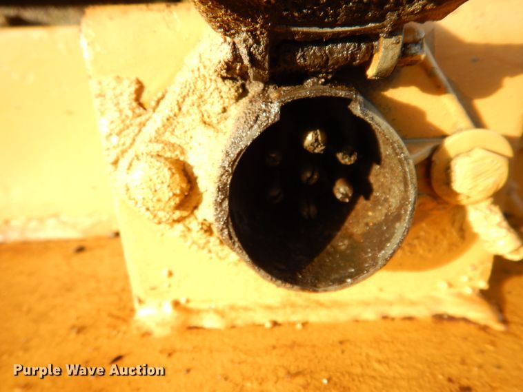 image for item DM2986 1983 Lufkin  end dump trailer