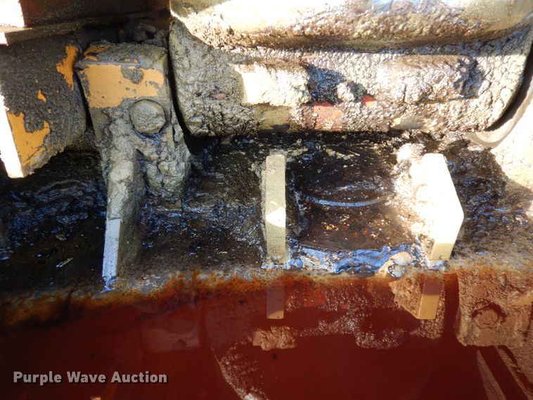 image for item DM2986 1983 Lufkin  end dump trailer