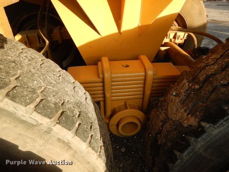 image for item DM2986 1983 Lufkin  end dump trailer