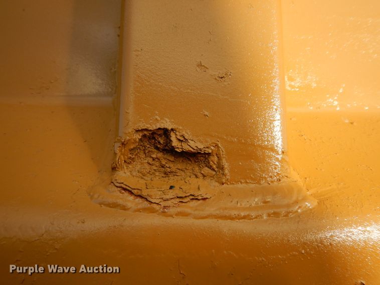 image for item DM2986 1983 Lufkin  end dump trailer