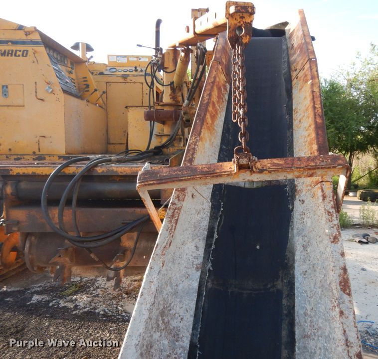 image for item DM2987 1999 Gomaco GT6200  curb machine