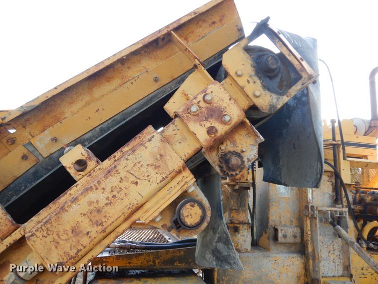 image for item DM2987 1999 Gomaco GT6200  curb machine