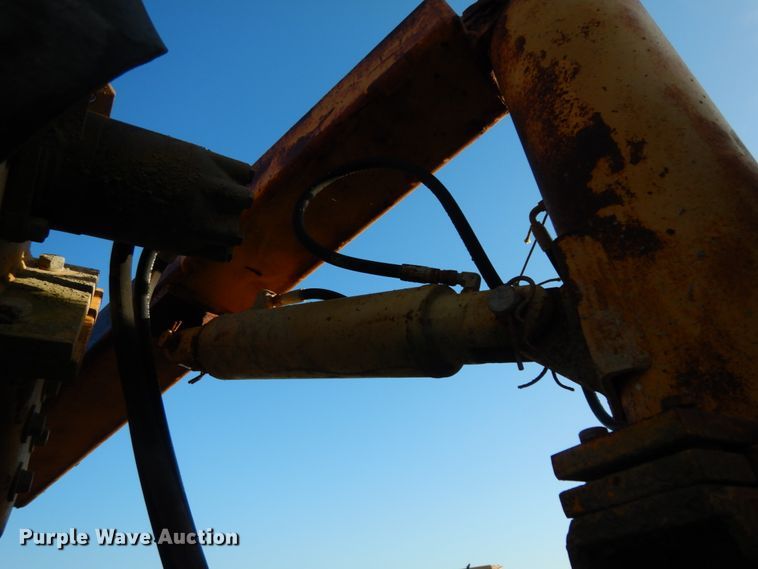 image for item DM2987 1999 Gomaco GT6200  curb machine