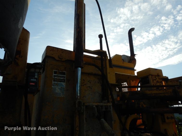 image for item DM2987 1999 Gomaco GT6200  curb machine