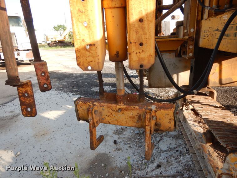 image for item DM2987 1999 Gomaco GT6200  curb machine