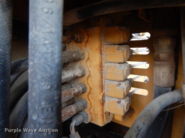 image for item DM2987 1999 Gomaco GT6200  curb machine