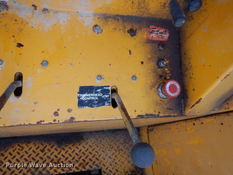 image for item DM2987 1999 Gomaco GT6200  curb machine