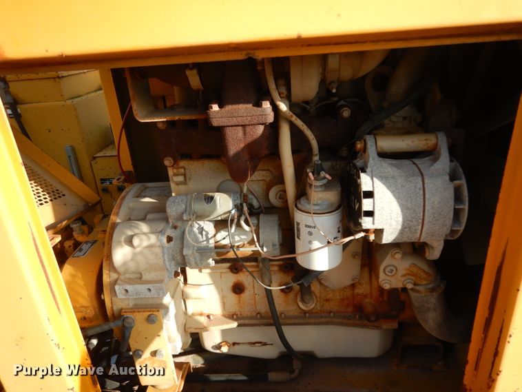 image for item DM2987 1999 Gomaco GT6200  curb machine