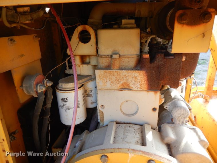 image for item DM2987 1999 Gomaco GT6200  curb machine