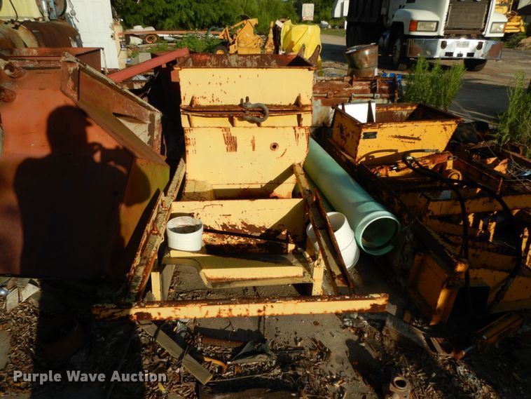 image for item DM2987 1999 Gomaco GT6200  curb machine