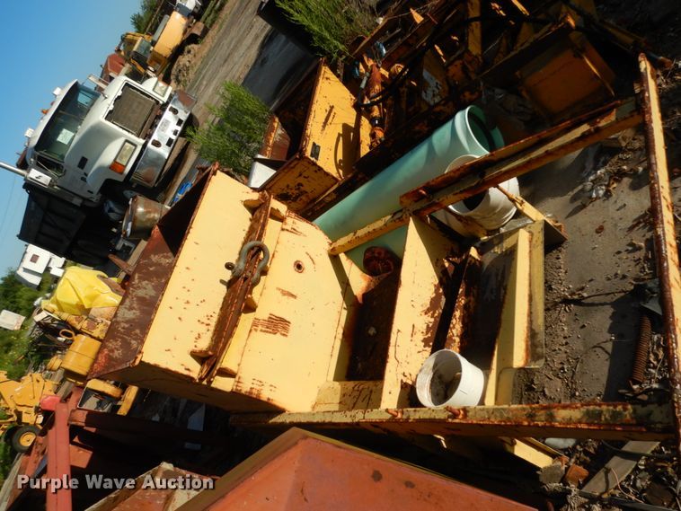 image for item DM2987 1999 Gomaco GT6200  curb machine