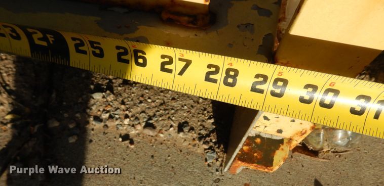 image for item DM2987 1999 Gomaco GT6200  curb machine