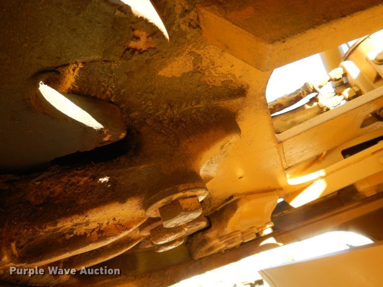 image for item DM2988 1990 John Deere 670B  motor grader