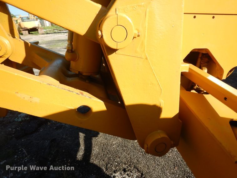 image for item DM2988 1990 John Deere 670B  motor grader