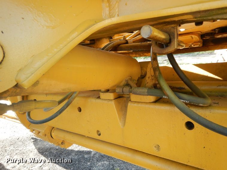 image for item DM2988 1990 John Deere 670B  motor grader