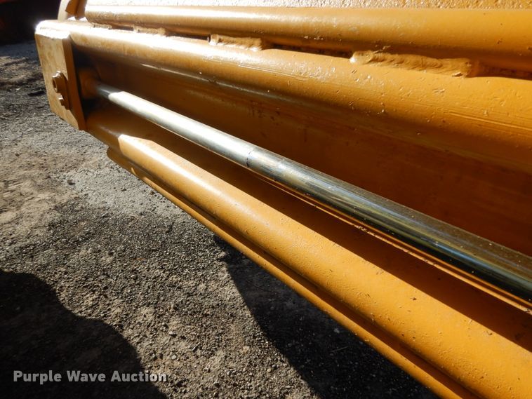 image for item DM2988 1990 John Deere 670B  motor grader