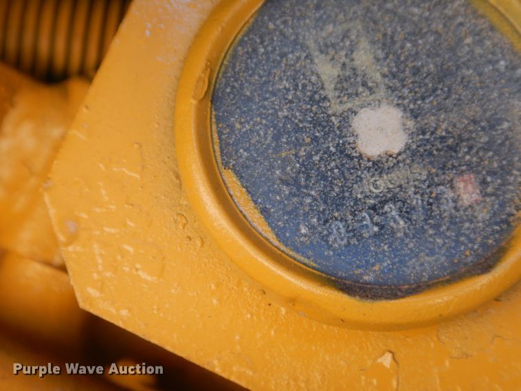 image for item DM2988 1990 John Deere 670B  motor grader