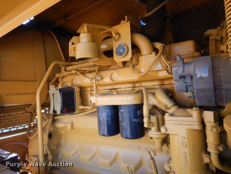 image for item DM2988 1990 John Deere 670B  motor grader