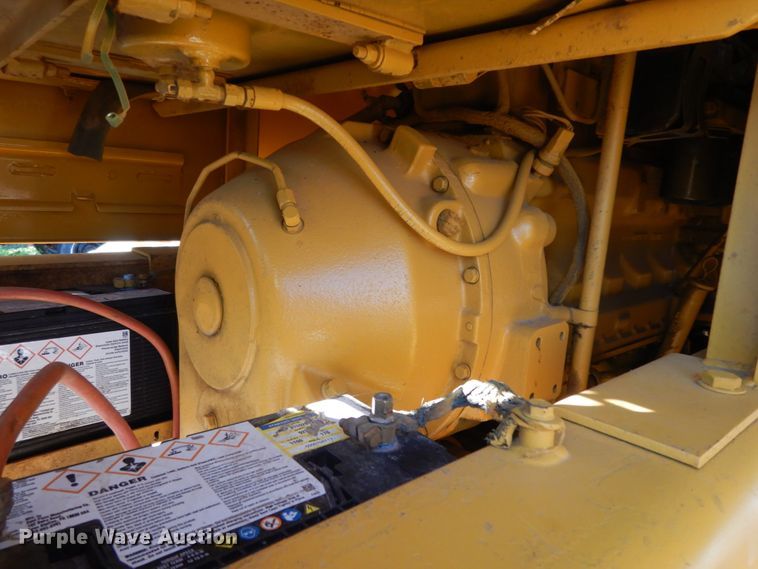 image for item DM2988 1990 John Deere 670B  motor grader