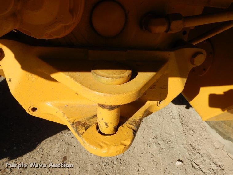 image for item DM2988 1990 John Deere 670B  motor grader