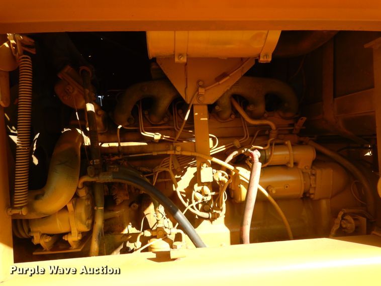 image for item DM2988 1990 John Deere 670B  motor grader