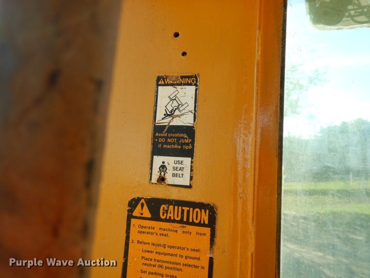 image for item DM2988 1990 John Deere 670B  motor grader