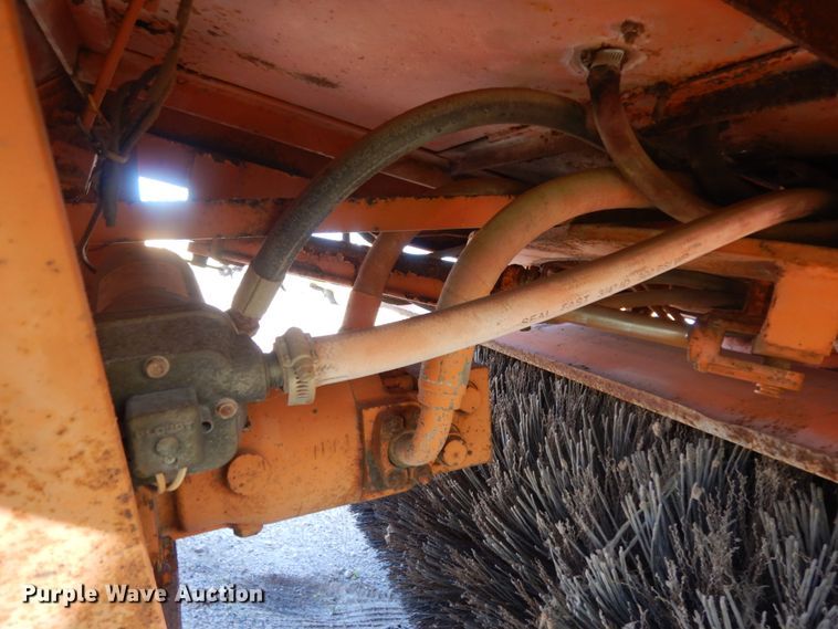 image for item DM2990 Full-Vision 28-1102A  broom