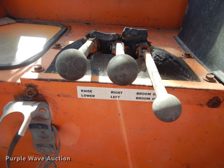 image for item DM2990 Full-Vision 28-1102A  broom