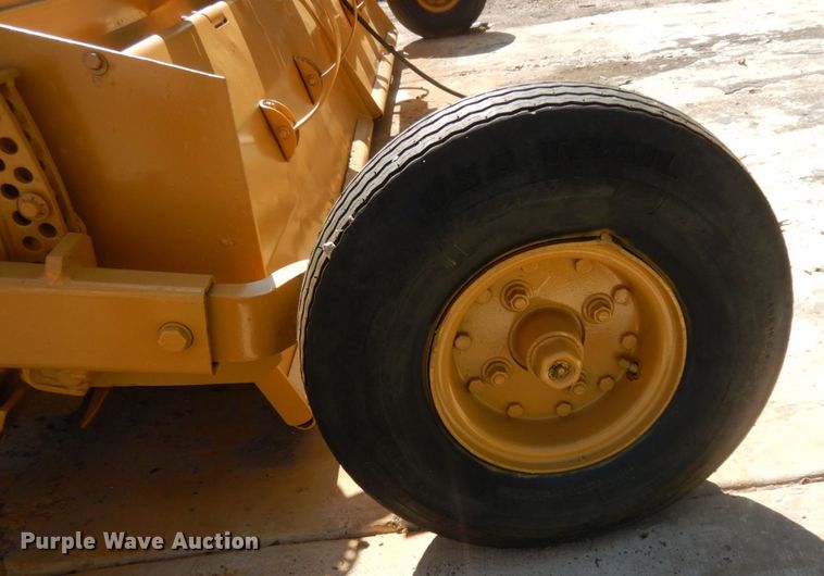 image for item DM2992 Howard HR50-305DU  tiller