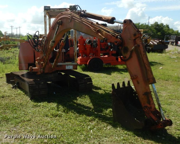 image for item DM2993 Takeuchi  mini excavator