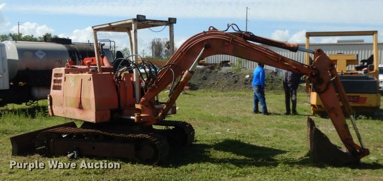 image for item DM2993 Takeuchi  mini excavator