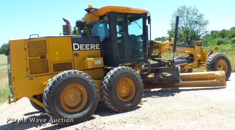 image for item DM3023 2007 John Deere 770D  motor grader