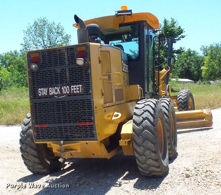 image for item DM3023 2007 John Deere 770D  motor grader
