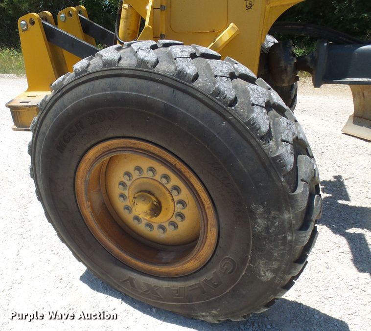 image for item DM3023 2007 John Deere 770D  motor grader