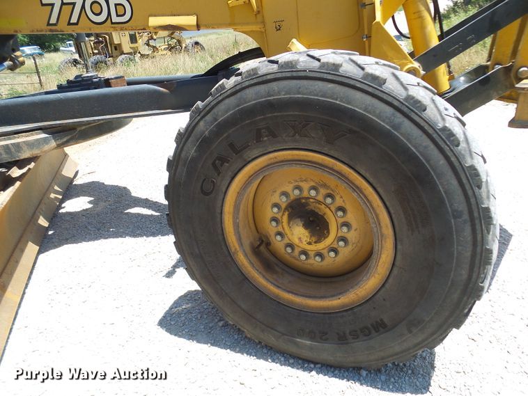 image for item DM3023 2007 John Deere 770D  motor grader