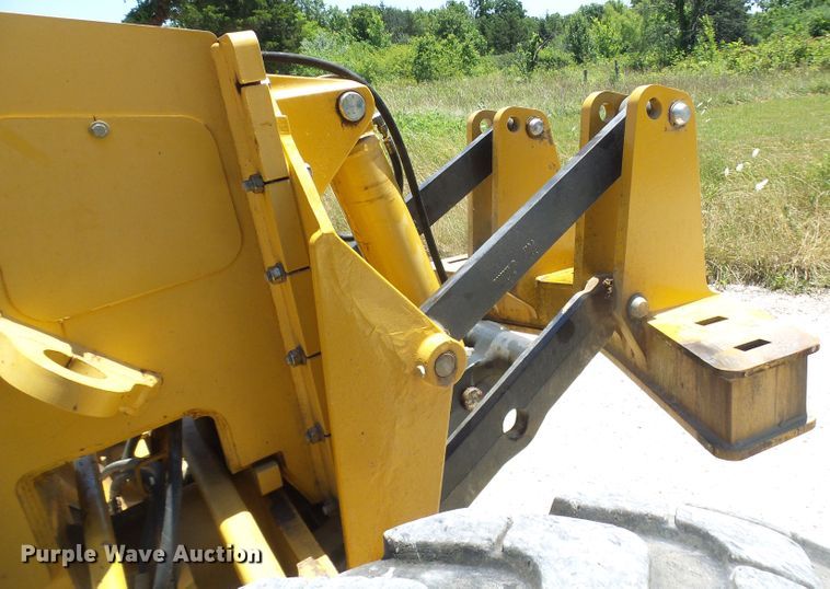 image for item DM3023 2007 John Deere 770D  motor grader