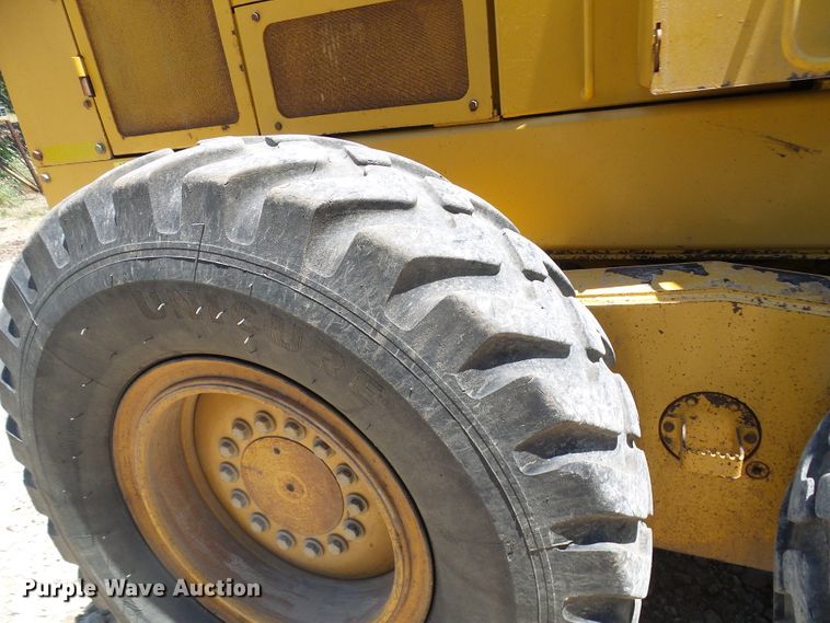 image for item DM3023 2007 John Deere 770D  motor grader