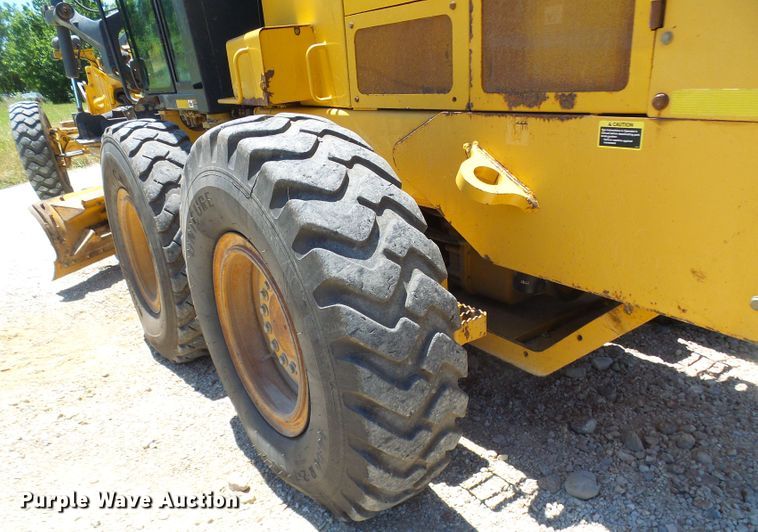 image for item DM3023 2007 John Deere 770D  motor grader